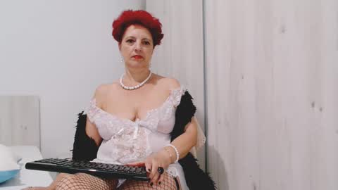 Milfsupreme online show from September 12, 3:41 pm