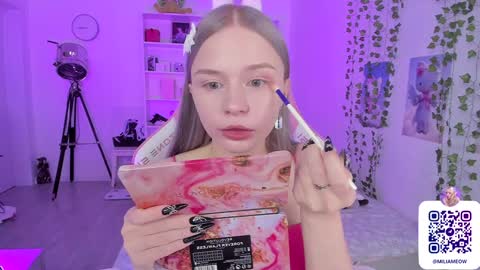 Milia online show from December 19, 10:32 pm