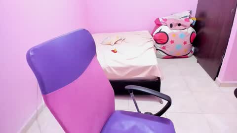 vale online show from December 5, 7:37 pm