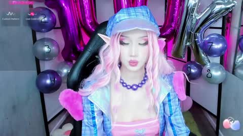 milky cute online show from January 23, 10:01 pm