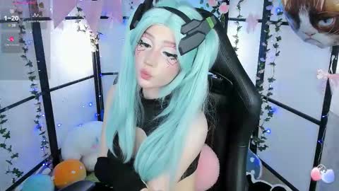 milky cute online show from October 16, 11:29 pm