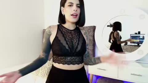 Milagros online show from July 4, 1:34 am