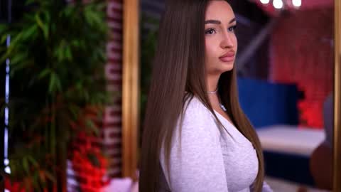 milla_serene online show from March 2, 7:15 am