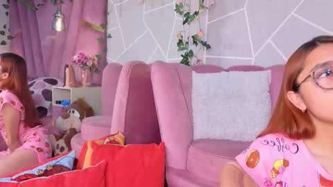 milleyjones_ online show from November 17, 8:53 pm