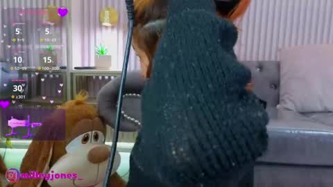 milleyjones_ online show from June 2, 11:55 am