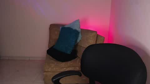 Emily  online show from June 20, 12:58 am