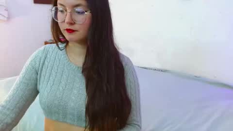 mily_baker online show from November 4, 1:43 am