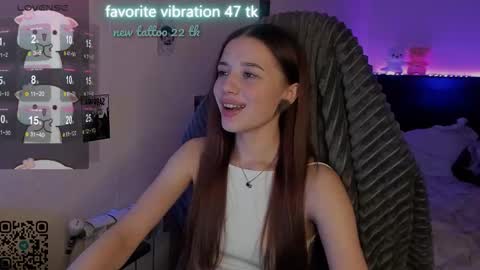 Emily online show from November 25, 5:26 pm