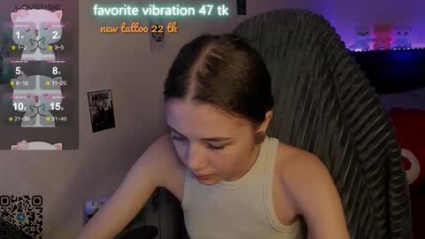 Emily online show from November 30, 7:07 pm