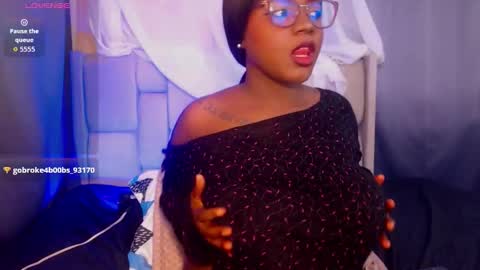 Mimi online show from February 14, 1:24 pm