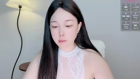 mimmouo online show from April 4, 4:06 pm