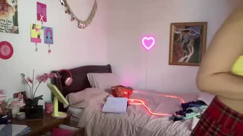 mimsymarlo online show from December 22, 4:38 pm