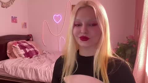 mimsymarlo online show from February 17, 7:01 pm