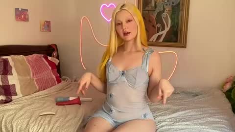 mimsymarlo online show from March 10, 6:12 pm