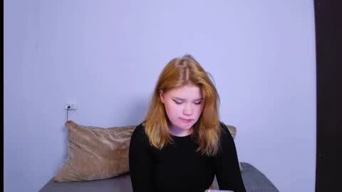 hi Im Mina  online show from October 13, 2:03 am