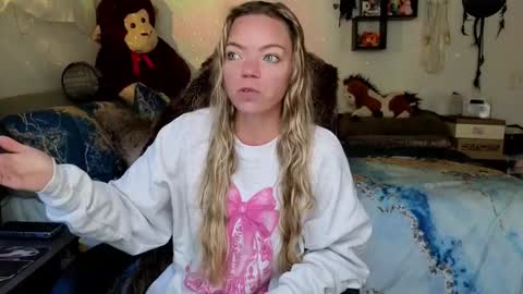 Mindy Mars online show from November 10, 4:24 pm