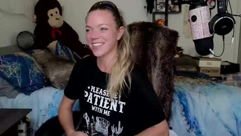 Mindy Mars online show from November 8, 6:46 pm