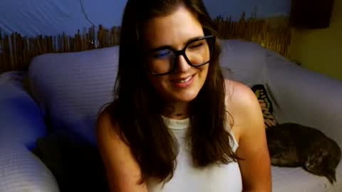 Mindy online show from April 7, 8:16 am