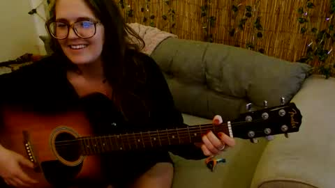 Mindy online show from December 3, 8:55 pm