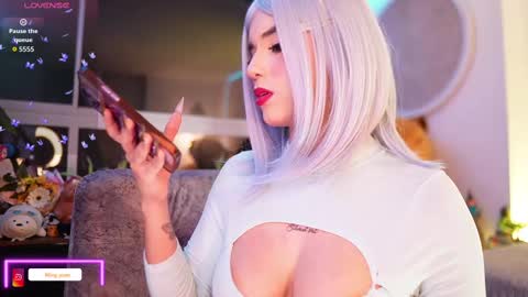 My name is Fer Nice to meet you  give it a thumbs up please its important online show from September 18, 4:33 am