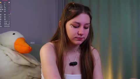 Mary online show from March 8, 2:04 am