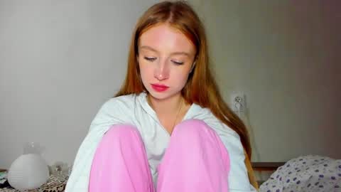 Amelia online show from July 11, 10:10 pm