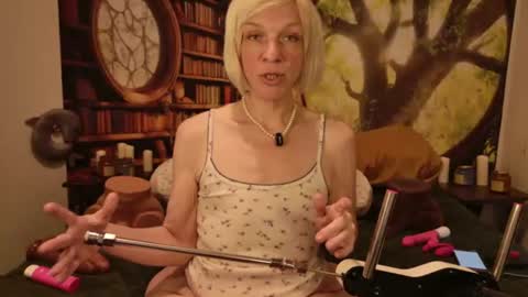 Tessa Rae online show from July 13, 12:22 am