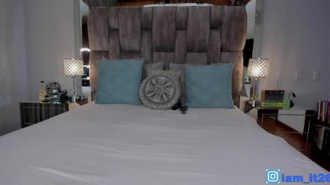 Miranda online show from April 4, 12:53 am