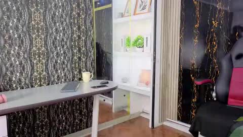 Miranda online show from March 26, 1:02 pm