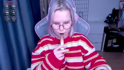 Kira online show from February 25, 8:07 pm