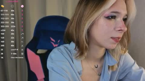 misekiii online show from October 23, 7:20 pm