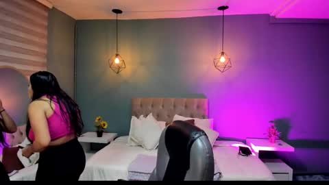 Cataleya online show from November 11, 11:40 am