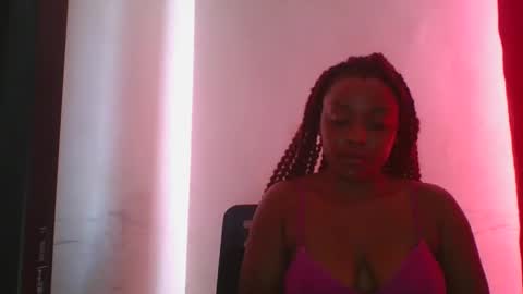 miss_dree online show from January 13, 11:30 am