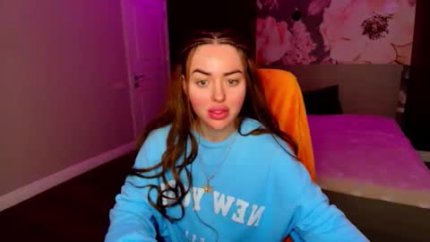 miss_kiten online show from April 18, 2:47 am