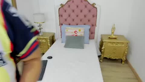 Lala online show from July 25, 11:50 am
