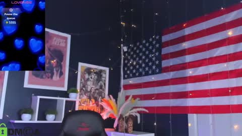 miss_lisaa online show from February 12, 3:30 am