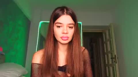 miss_medyson online show from October 3, 11:48 am