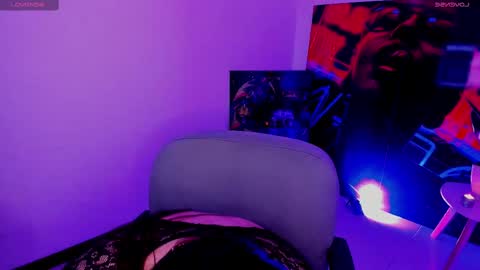 miss_rogue online show from October 7, 2:43 pm