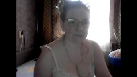 miss sandrax online show from March 1, 9:53 am