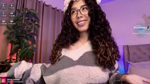 Amy Olivera online show from September 26, 1:20 pm