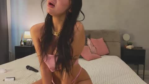 Spider girl Help me reach 10 likes online show from September 18, 1:42 pm