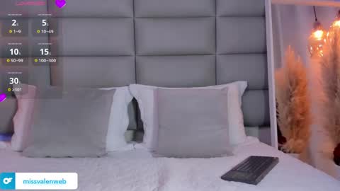 valentina online show from April 13, 1:45 pm