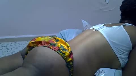 miss_velour online show from March 22, 11:38 am