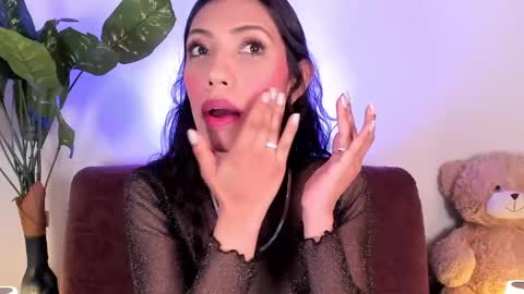 Miss Veronica online show from April 8, 1:13 pm