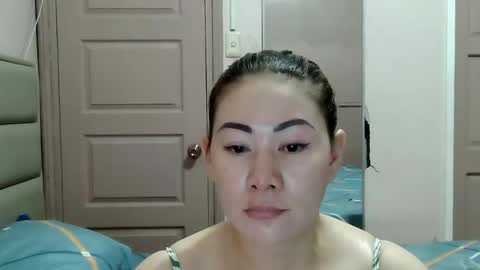 HOT MOMMY ZEPHYR online show from March 2, 6:36 am