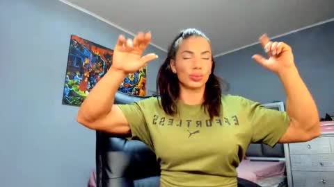 Alesyamuscledoll online show from October 4, 6:56 pm