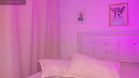 missangeldust online show from February 12, 12:01 pm