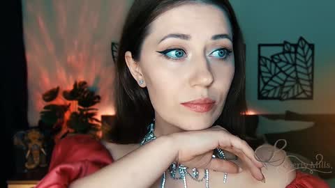 The divine Beverly online show from January 23, 6:14 pm