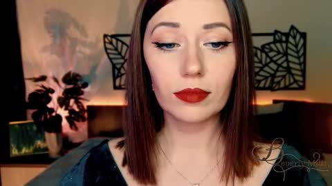 The divine Beverly online show from December 14, 4:41 pm