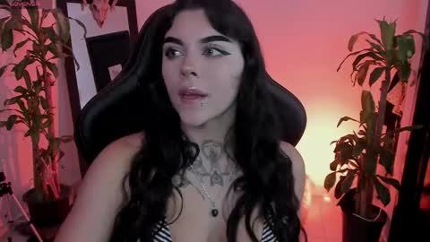 Missy Charlottte.  Hey remember to give me a thumbs up ty online show from April 22, 2:52 am